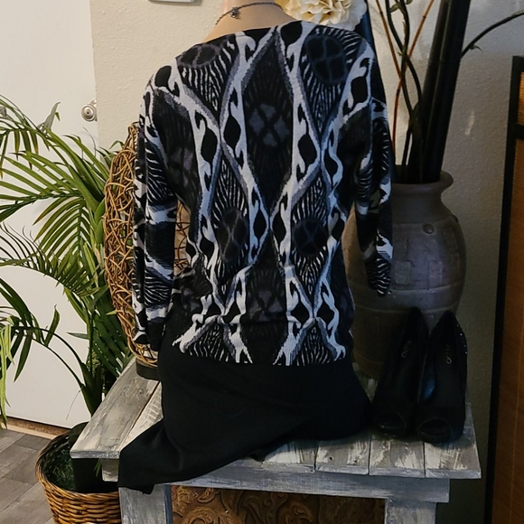 TORY BURCH SWEATER MEDIUM MULTI 100 WOOL LAME - Picture 13 of 16